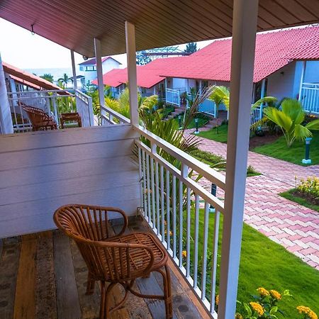 Maargit Beach Resort マンドレム エクステリア 写真