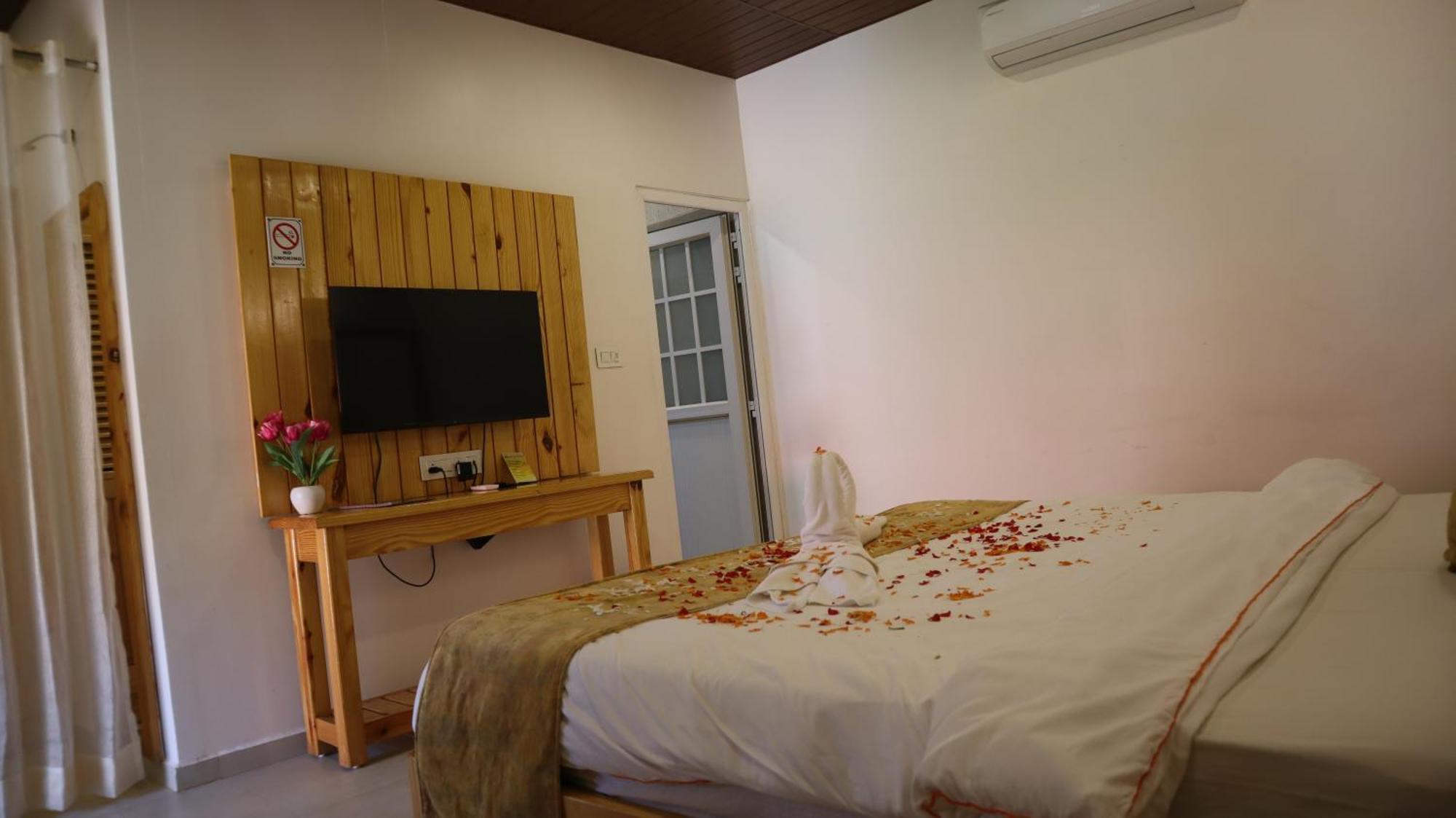 Maargit Beach Resort マンドレム エクステリア 写真