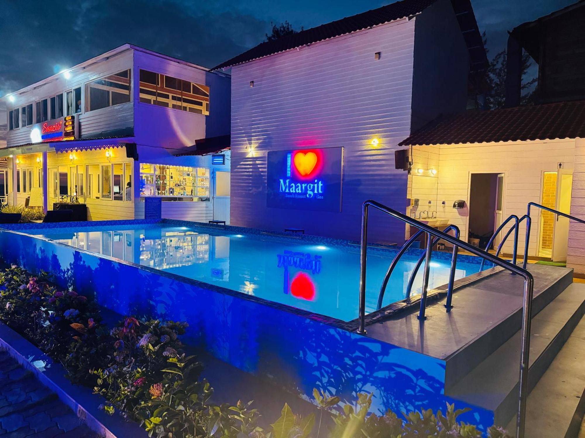 Maargit Beach Resort マンドレム エクステリア 写真